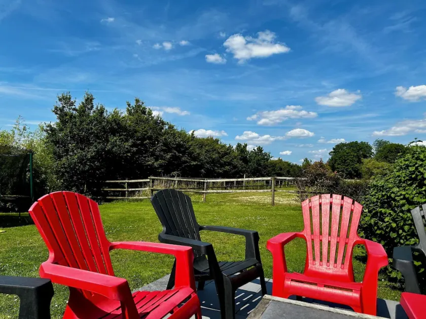 Gîte Les Bambous – Sleeps 8 – 3 Bedrooms – 2 Bathrooms – Indoor Pool - Image 1