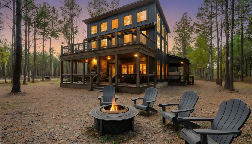 River Fork Retreat Stay for 12 - Image 1