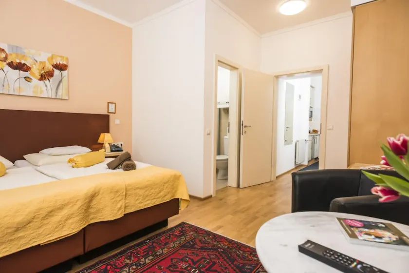 Apartment 6   cozy   colorful - Image 1