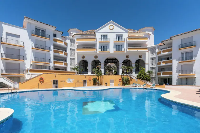 Penthouse de luxo 100m da praia com enorme terraço privado e com vista para o mar - Image 1