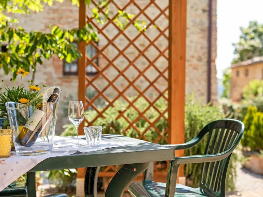 Tranquil Stay in the Heart of Umbria - Image 1