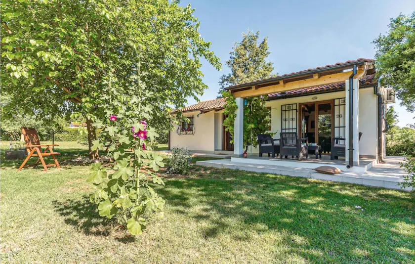 2 bedroom beautiful home in Loborika - Image 1