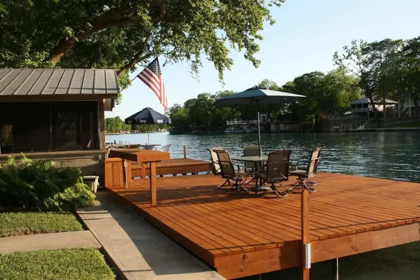 Birdnest Family Lake House - Spacious Lake McQueeney Home - Image 1