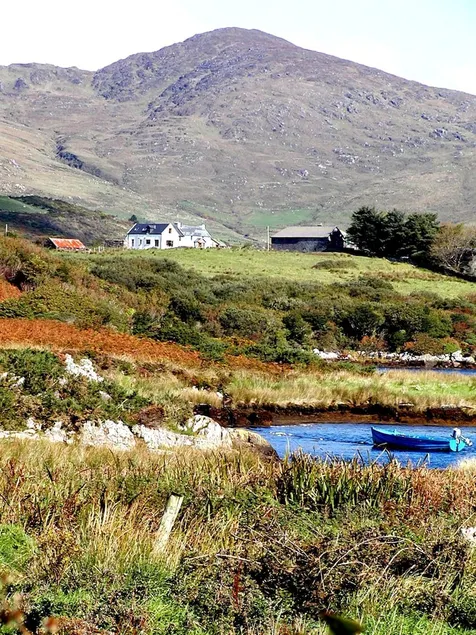 A romantic hideaway for two in a stunning seaside location near Caherdaniel - Image 1