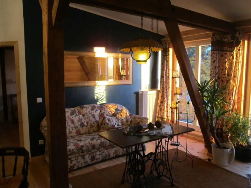 Romantic barn on the meadow path - Image 1