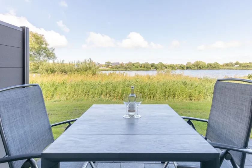 \"North Sea Dream\" Vacation Apartment in Nordstrand, accommodating up to 5 people - Image 1