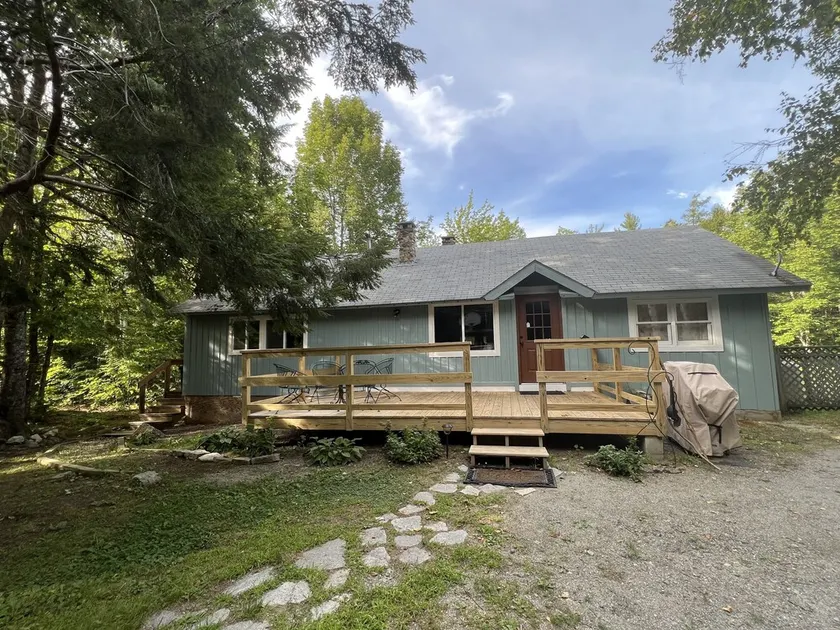 Immaculate Country Home by Goose Pond w/ Sandy Private Beach. 25 mi. from Acadia - Image 1