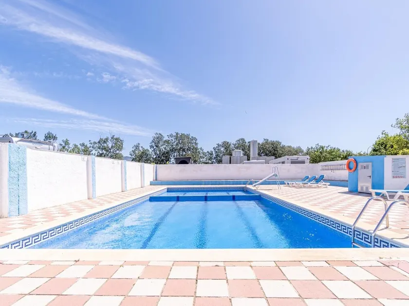 Semi-detached house, 2 bedrooms, terrace with barbecue, community pool - Image 1