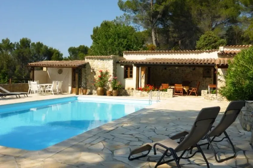 Silence Villa 6x12 Meter Pool 6.ooo m² eingzäunt - Image 1
