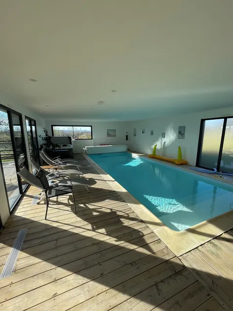 Privat indendørs pool ikke overset opvarmet til 30 ° C hele året + jacuzzi - Image 1