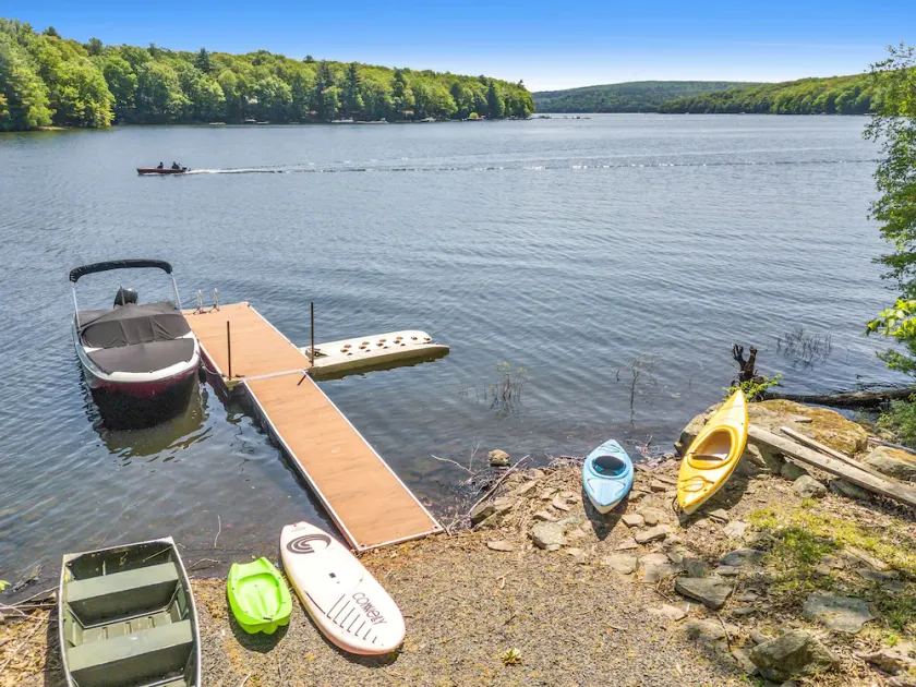 Beautiful Lakefront House with Private Dock, Secluded, Air Hockey - Image 1