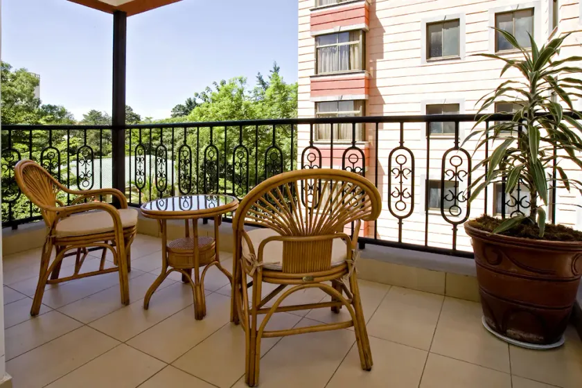 GemSuites State House - Image 1