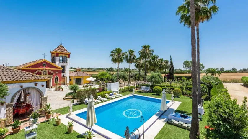 Casa Campo La Capilla Los Palacios y Villafranca by Ruralidays - Image 1