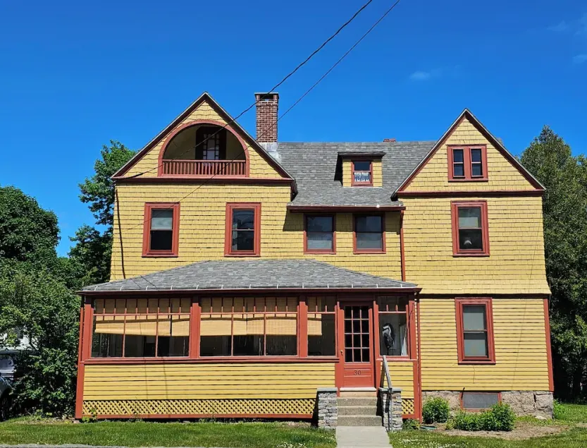 Spacious Home Central Bar Harbor, 2 bath 5 bedroom - Image 1