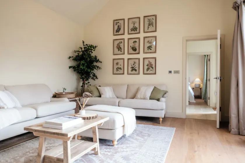 Stunning 2 Bedroom Cottage near Burford - Image 1
