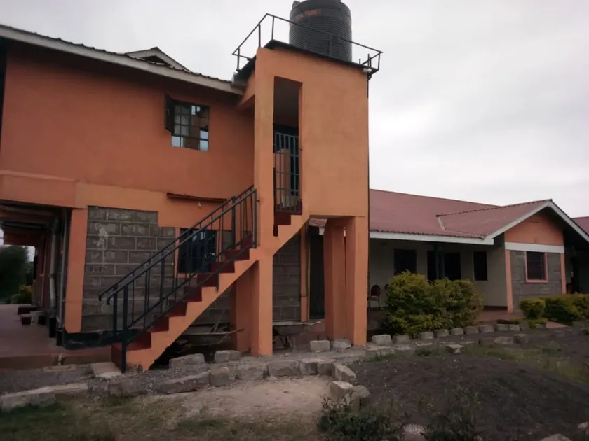 Gee -Thorn Hotel - Image 1