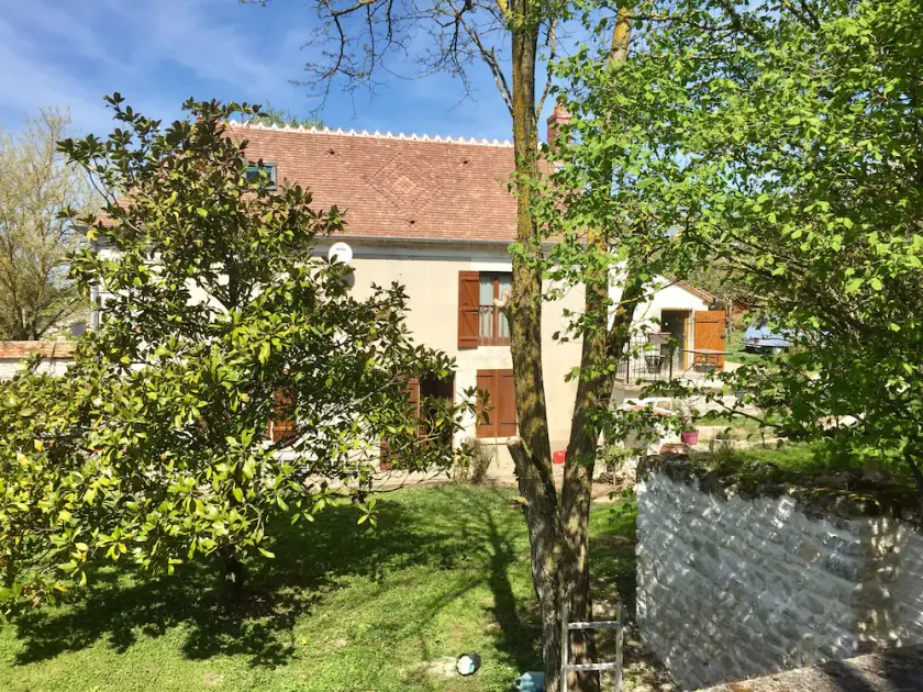 Riverfront French Country Home - til vingourmeter, i nærheden af Paris - Image 1