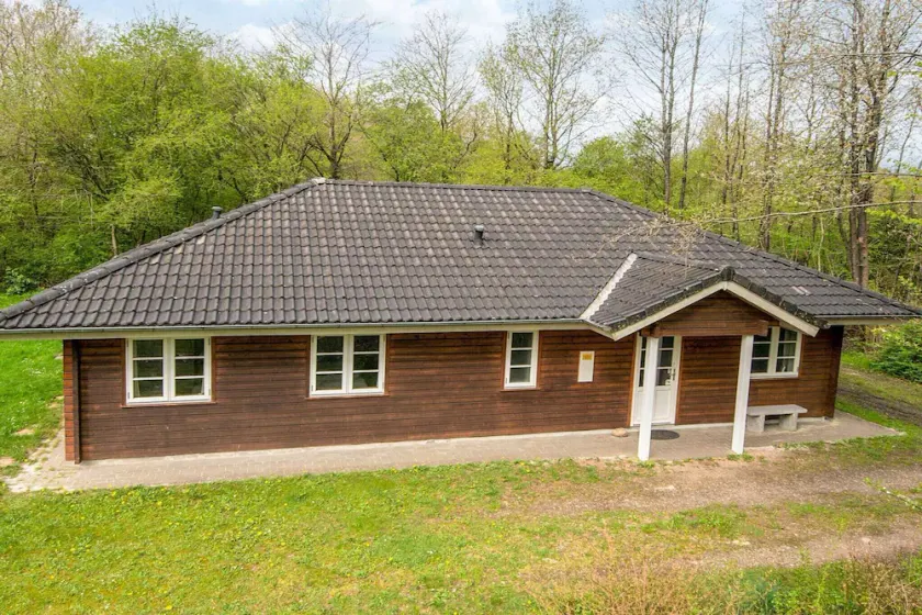 8 Person Holiday Home in Toftlund - Image 1