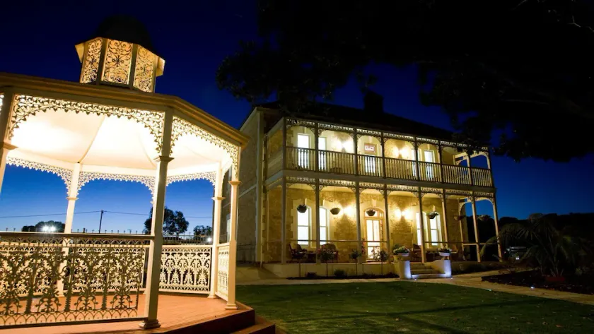 Rose-Eden House at Goolwa - Image 1