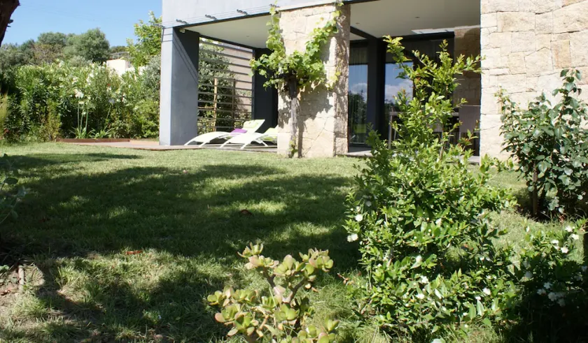 Facing the sea, 30 m from the beach, luxury villa, air-conditioned  - Image 1