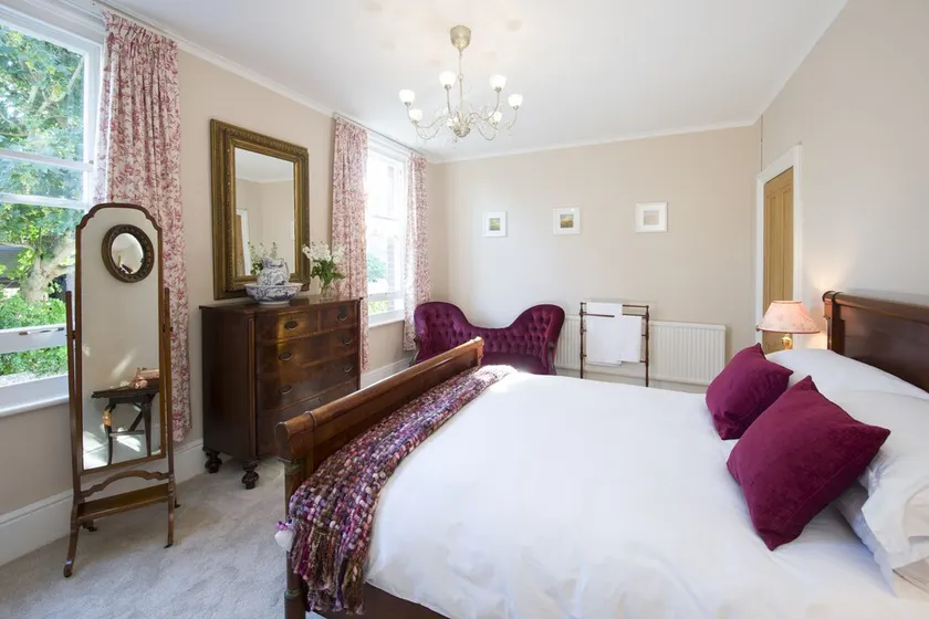 Luxury family by the sea on the South Downs - Image 1