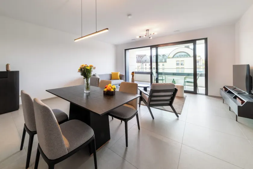 Halternative Residence Renaissance - Image 1