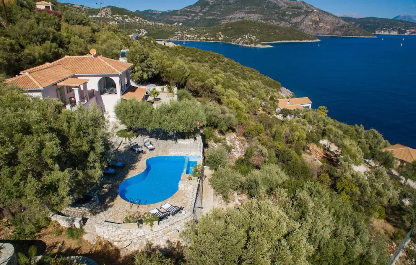 Gorgeous home in Lefkada with private swimming pool, can be inside or outside - Image 1