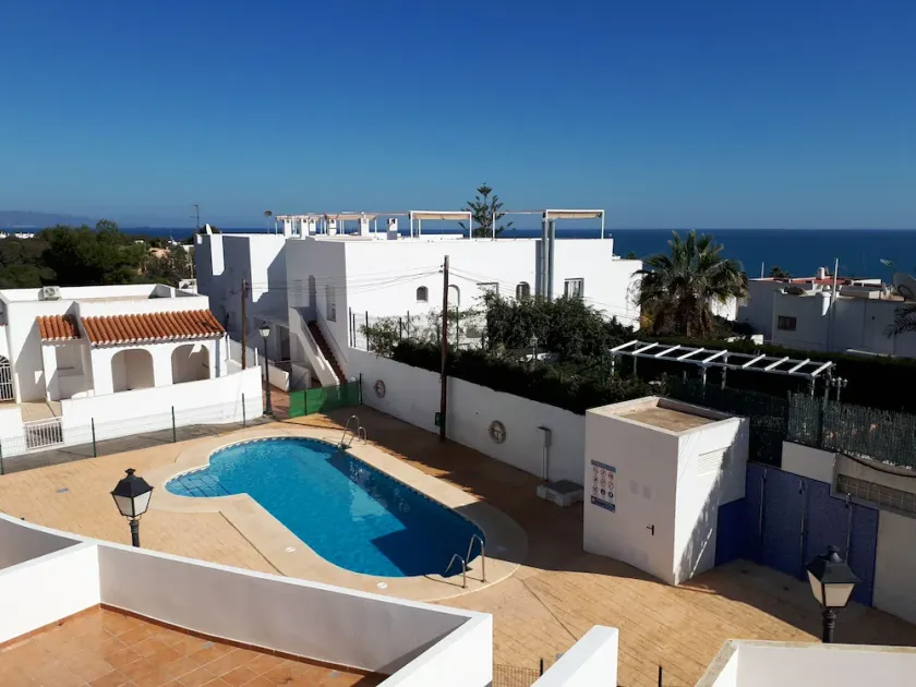 Appartement avec solarium privé, près de la plage du Cantal - Image 1