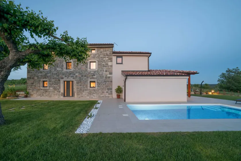 VILLA FIORE - Image 1