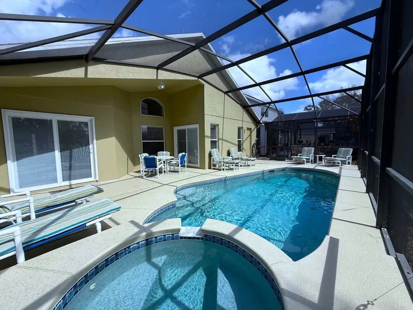 Poolside Peace Villa - Image 1