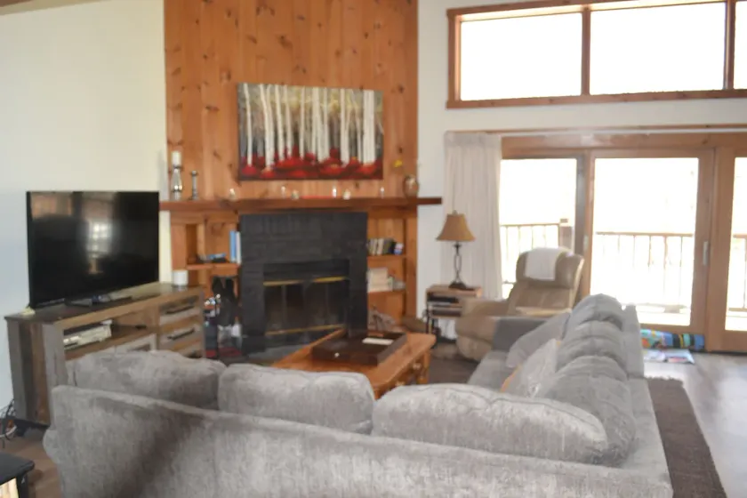 Condo < 1mi. from Mt. Snow / Free Shuttle - Image 1