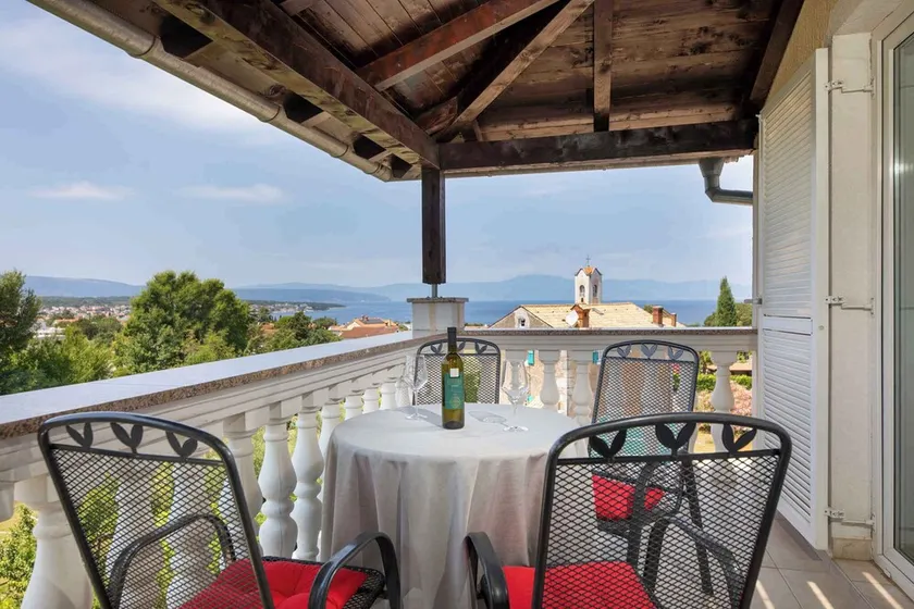 Apartamento vacacional con aire acondicionado y vista al mar - Image 1