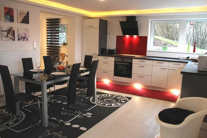 Apartamento moderno no coração de Lower Franconia - Image 1