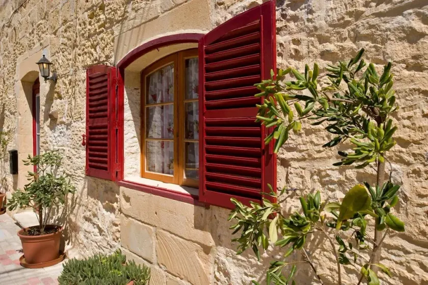 Tal-Barun Farmhouse, San Lawrenz, - Image 1