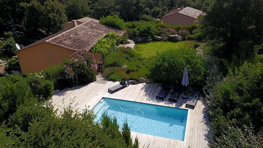 Villa 6 - 8 personnes avec piscine privée chauffée à Porto Vecchio - Image 1