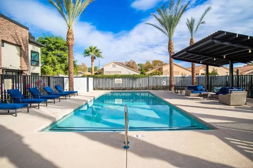 3 Bedroom Townhome in the heart of downtown Gilbert, AZ - Lot 30 - Image 1