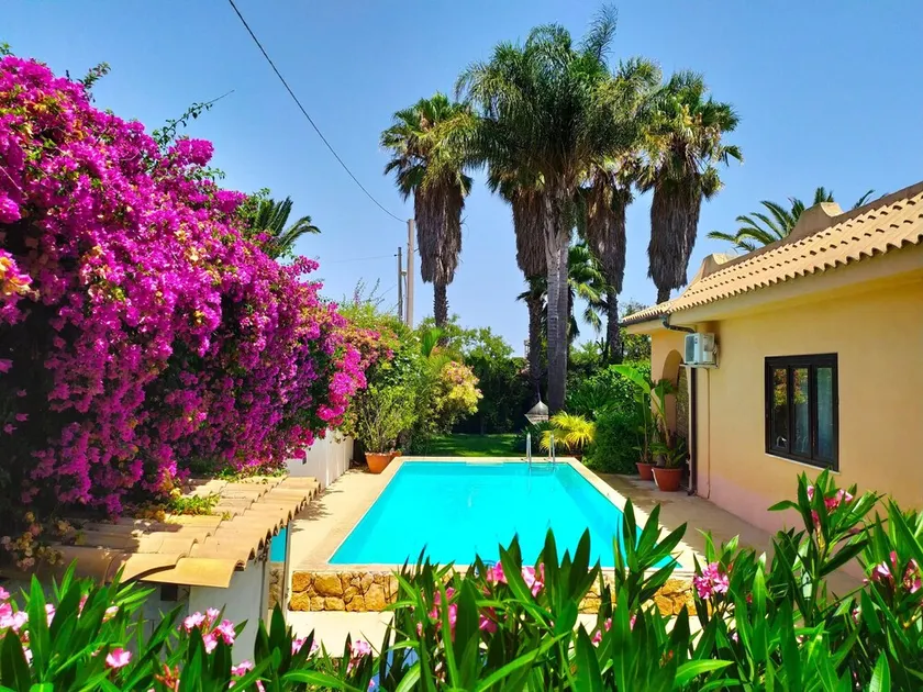 Schöne Wohnung in einer Villa mit Pool in Syrakus - Image 1
