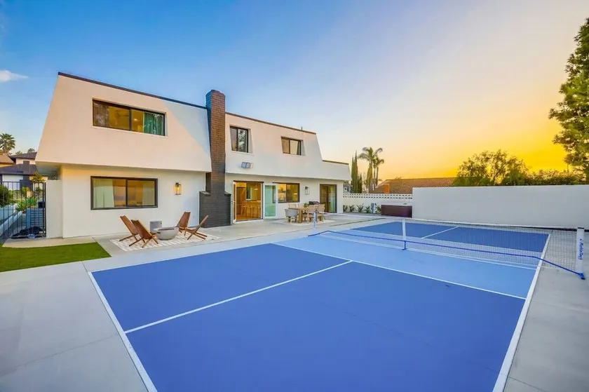Pickleball Paradise | Court, Hot Tub & Games - Image 1