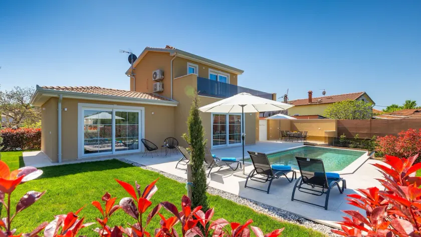 Beautiful Villa Onit with outdoor pool in Vizinada - Image 1