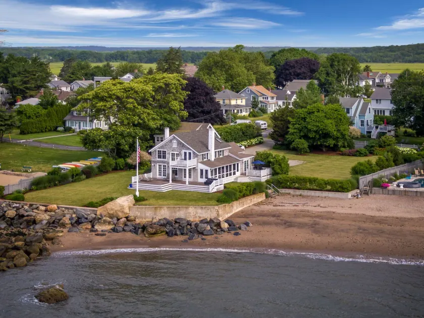 Rare! Private Beachfront House in Madison CT - Sleeps 8 - Last Min Availability - Image 1