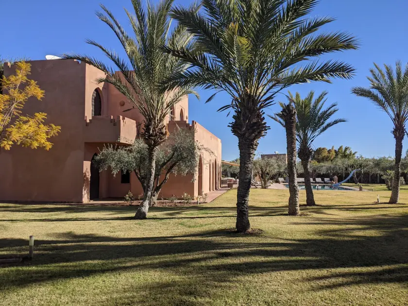 Set beside an olive grove the poolside villa is 12 mn away from Marrakech by car - Image 1