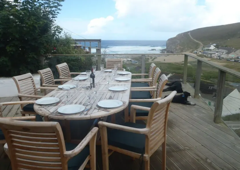 Contemporánea casa de playa con vistas al mar y a pocos pasos de la playa de bandera azul - Image 1