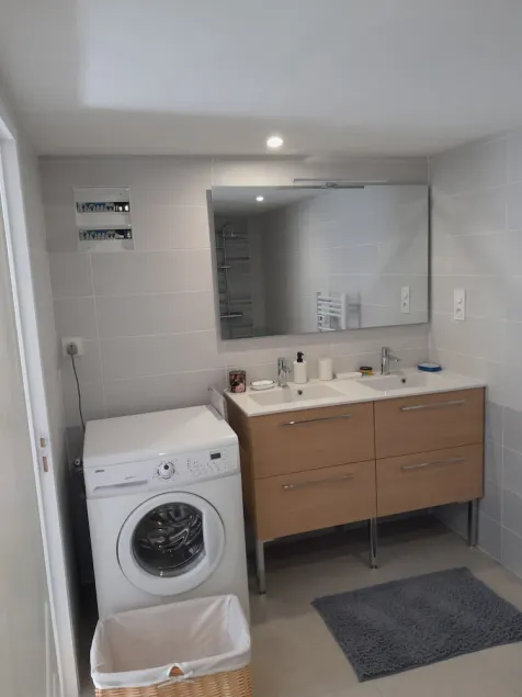 Maison Chaleureuse au Calme Proximités Commodités - Image 1