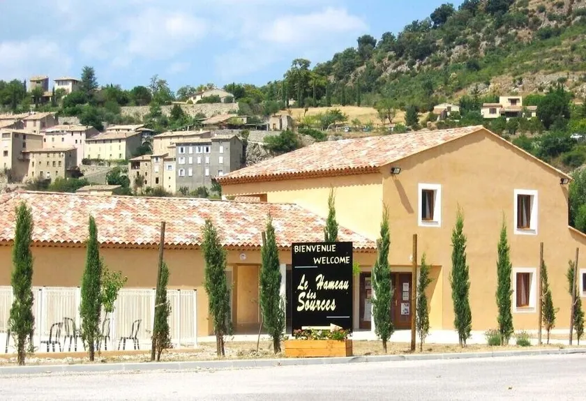 Res. Hameau des Sources with swimming pool - 1 bedroom apartment - 2/4 people - Image 1