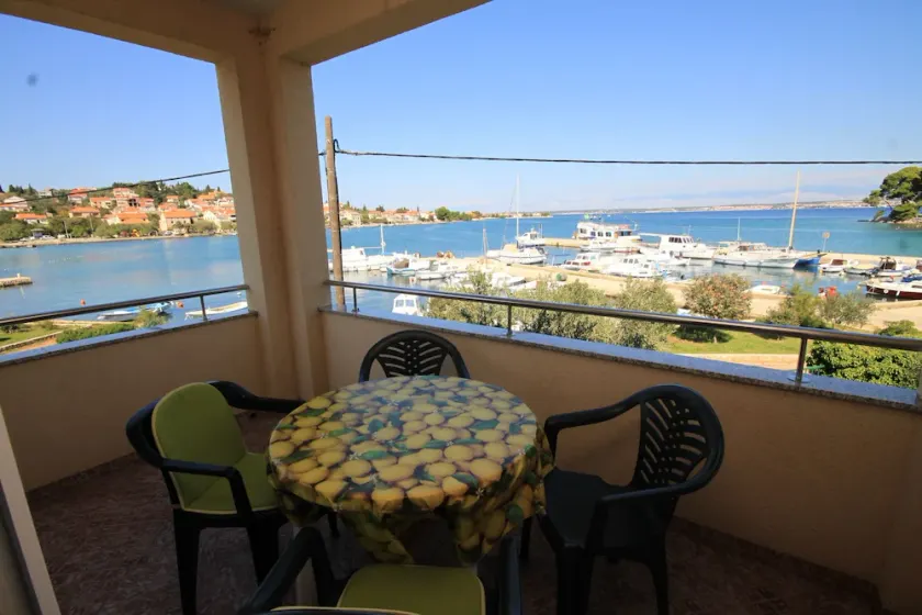 One bedroom apartment with terrace and sea view Preko, Ugljan (A-8315-c) - Image 1