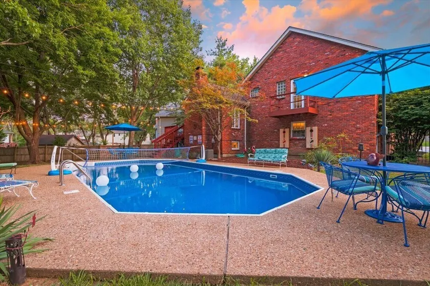 KC Backyard Vacation - Image 1