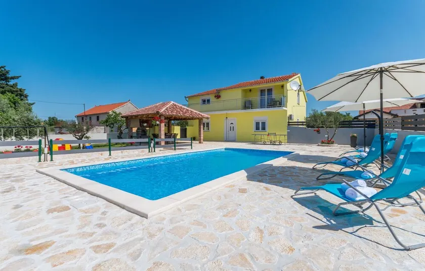 Awesome apartment in Gornje Rastane - Image 1