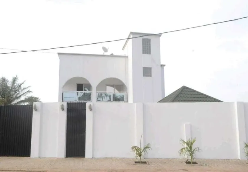 Drammeh's Villa - Image 1