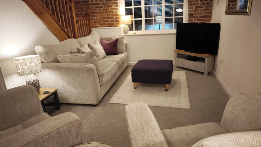 Barley cottage ,(granarycottages)   in an old converted barn   Chiddingly,lewes - Image 1