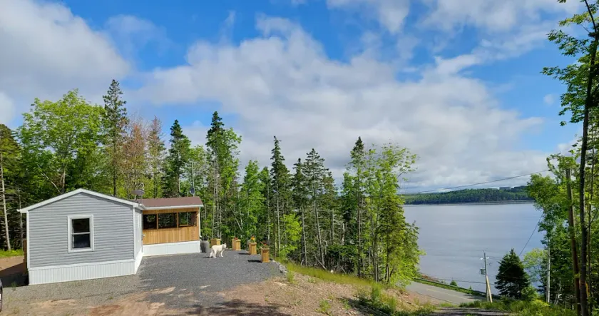 House with Stunning Ocean View - Image 1